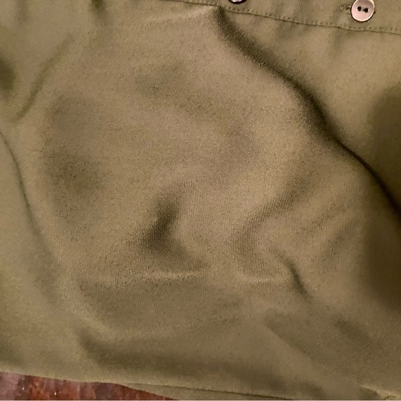 Iz Byer Olive Green Blouse - Picture 5 of 6